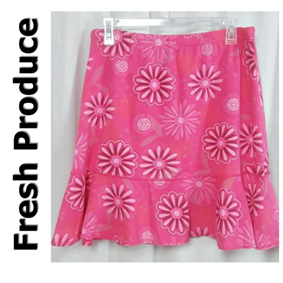 Fresh Produce Dresses & Skirts - Fresh Produce Pull On Style Peplum Flower Skirt M